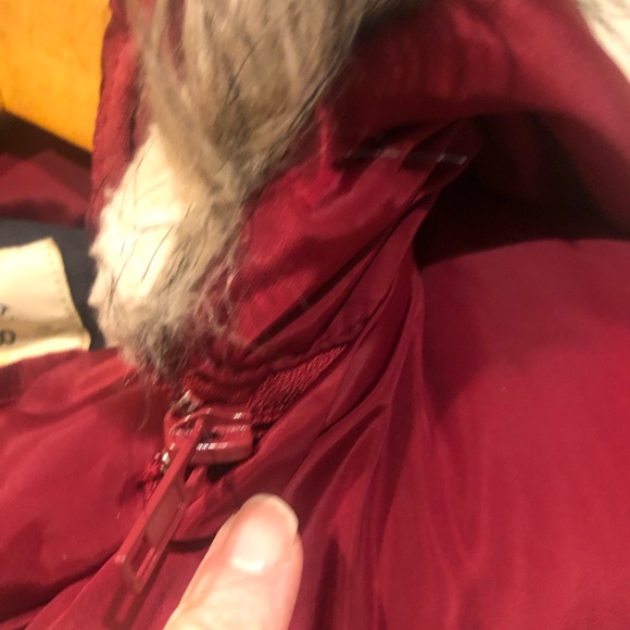 Quilted puffer vest w Sherpa lining throughout vest/hood - Picture 12 of 12